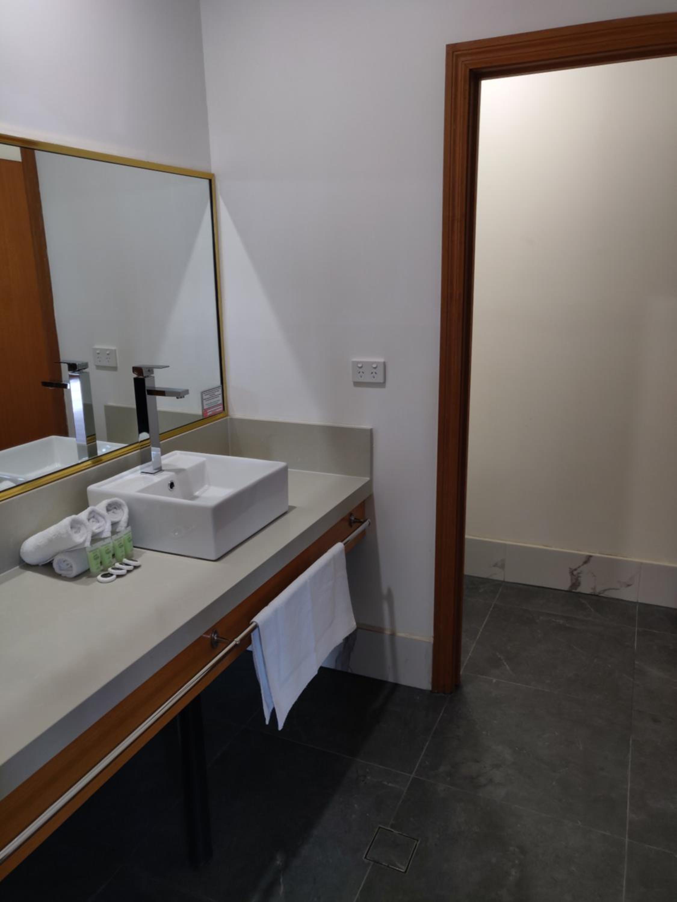 St Georges Motor Inn
