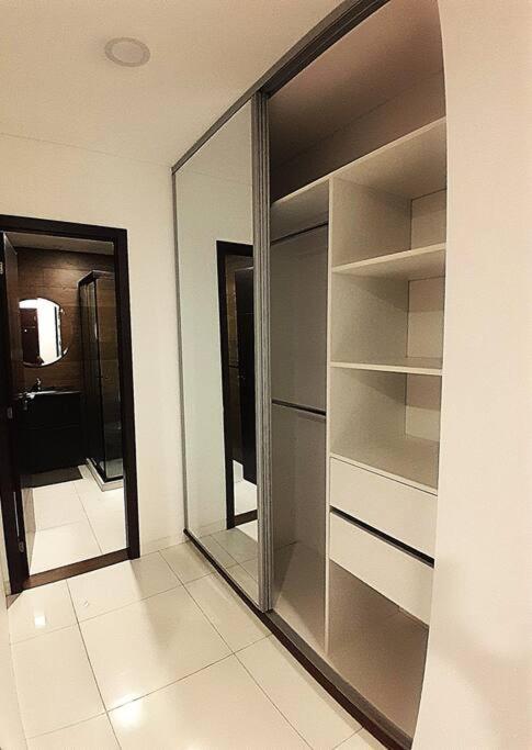 6A, Equipetrol - Lujoso Penthouse con Amplia Terraza
