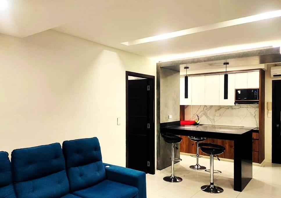 6A, Equipetrol - Lujoso Penthouse con Amplia Terraza