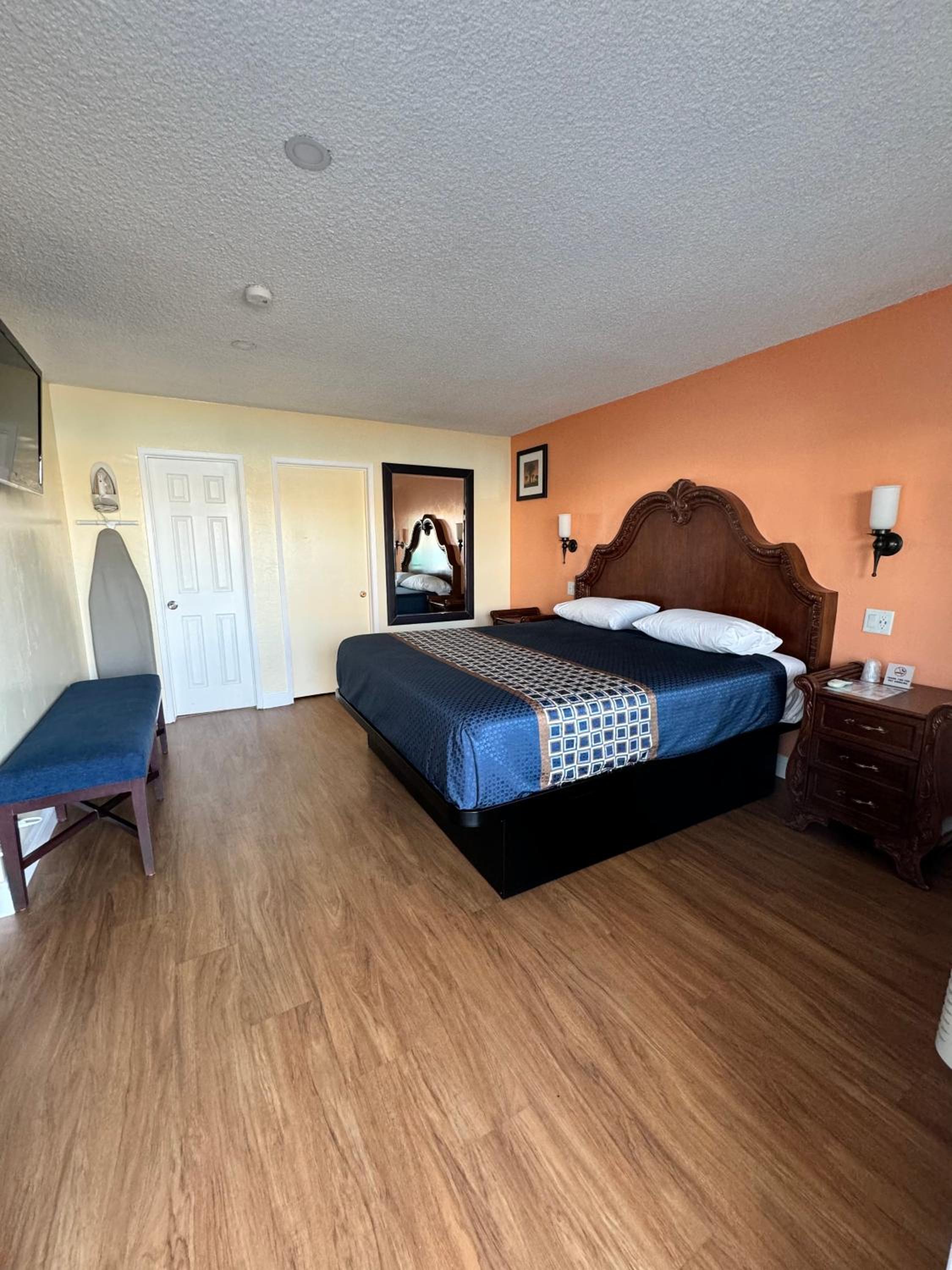 Walden Motel