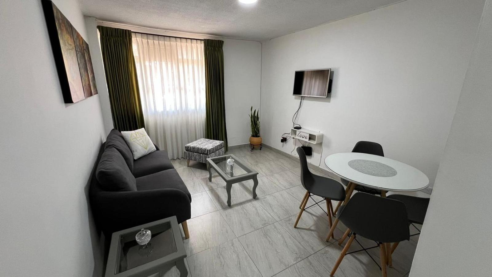 Apartamento moderno y central Excelente ubicacion