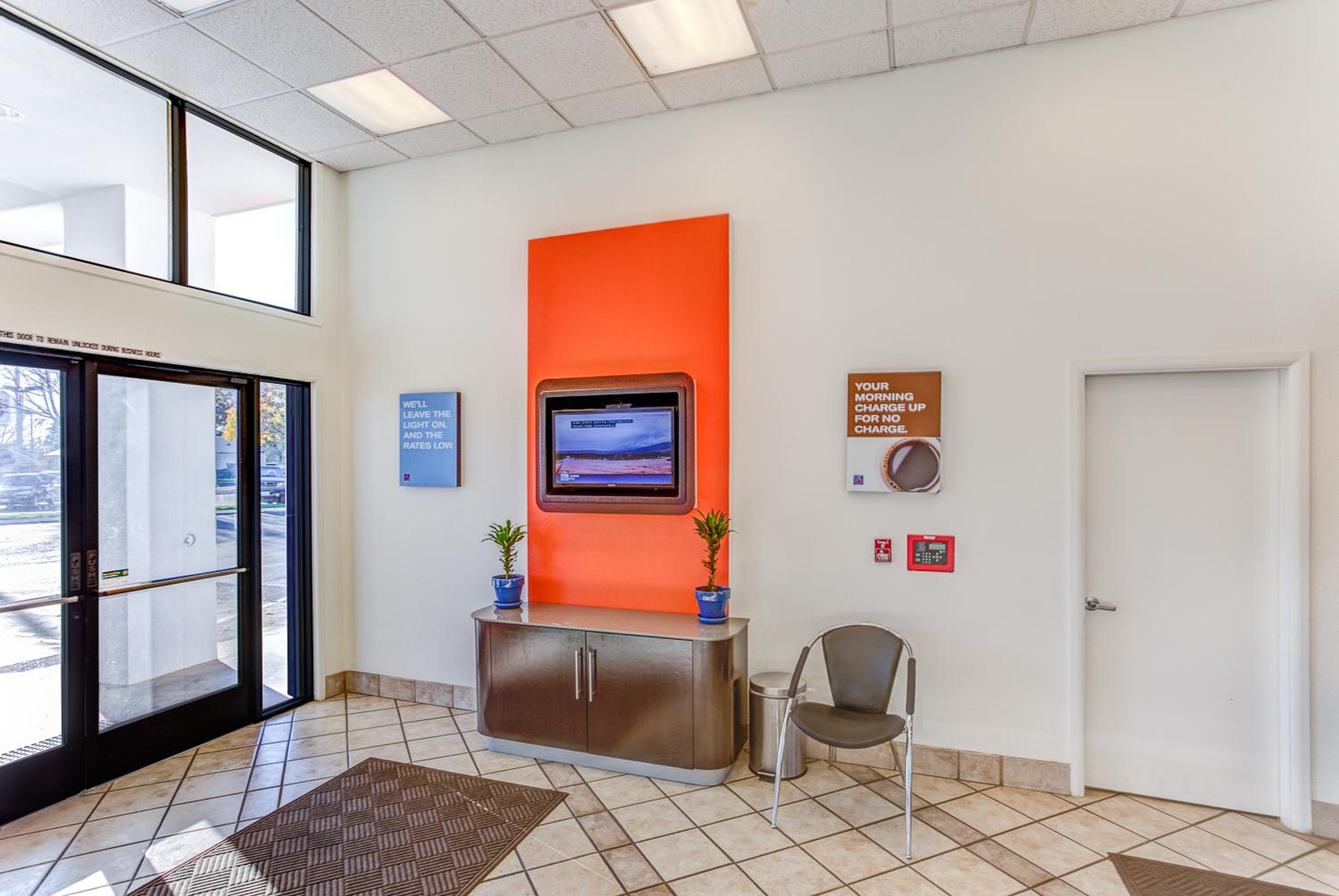 Motel 6-Portland, OR - Tigard West - Property Image 13