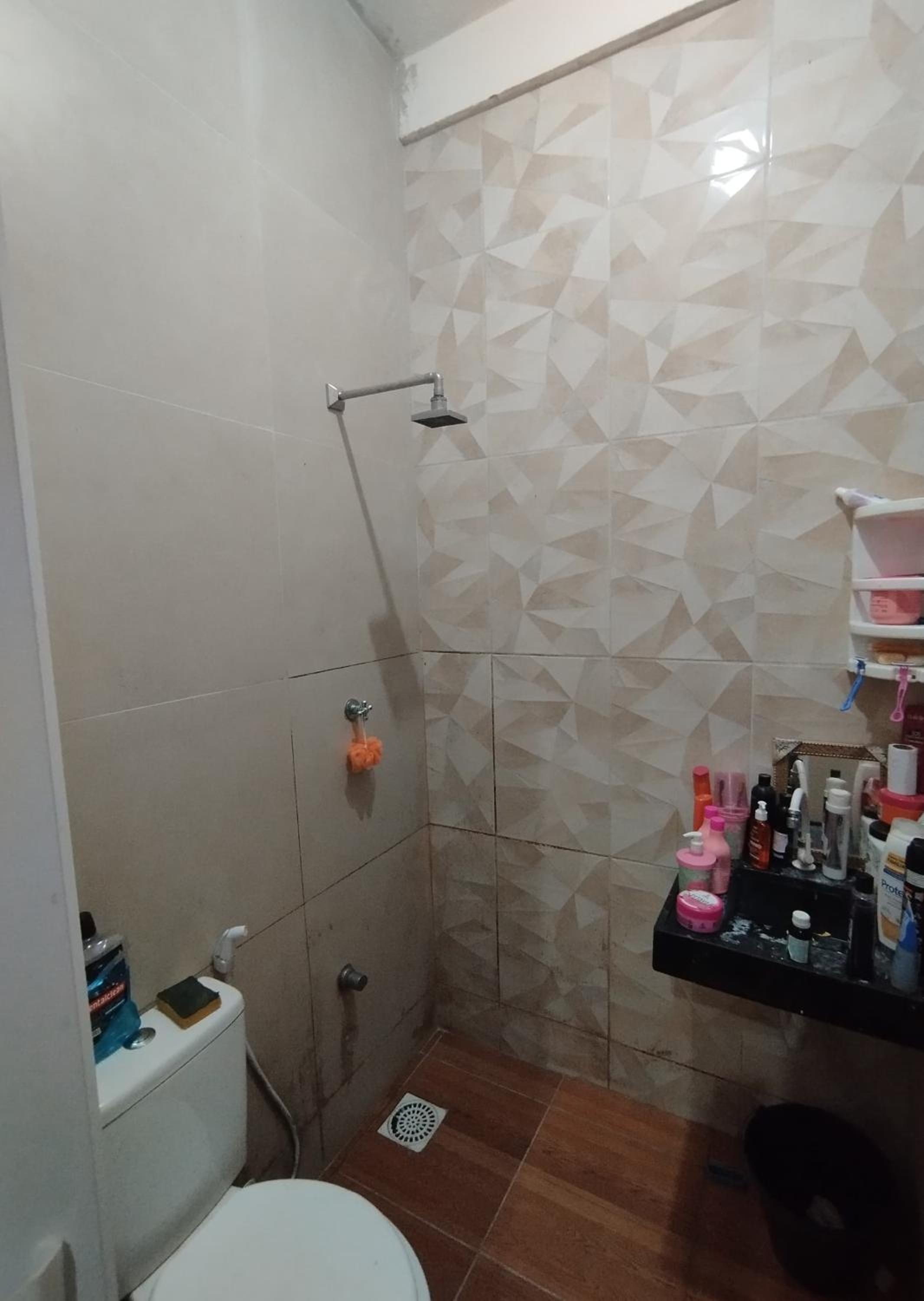 Kitnet minutos das praias lazer em clube