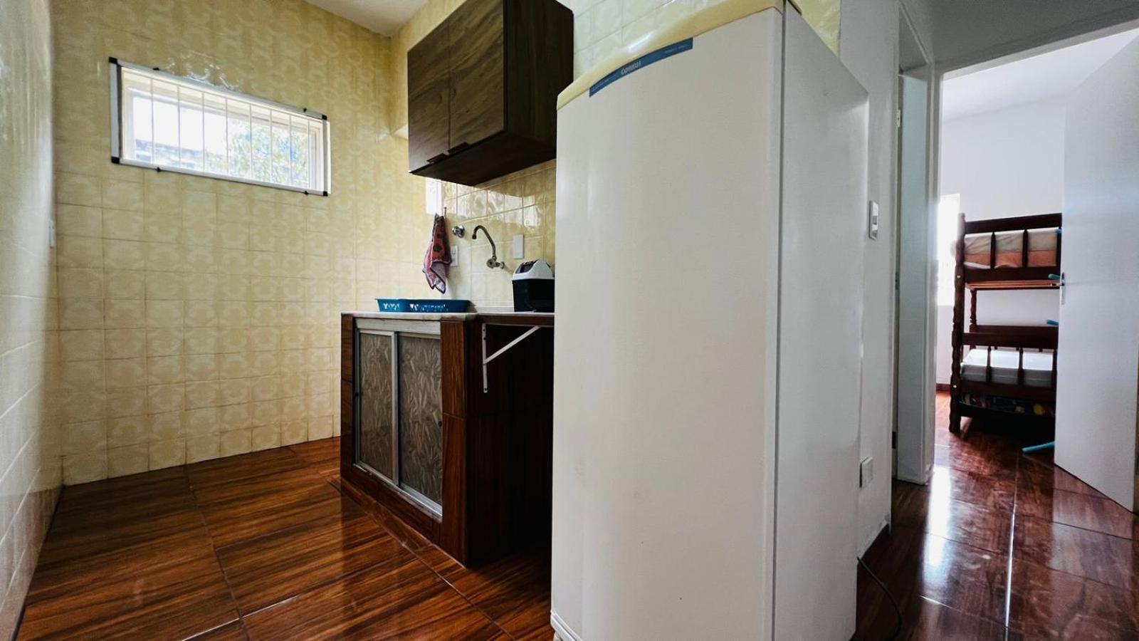 Apartamento até 10 pessoas, 4 quadras Praia Grande Ubatuba-SP
