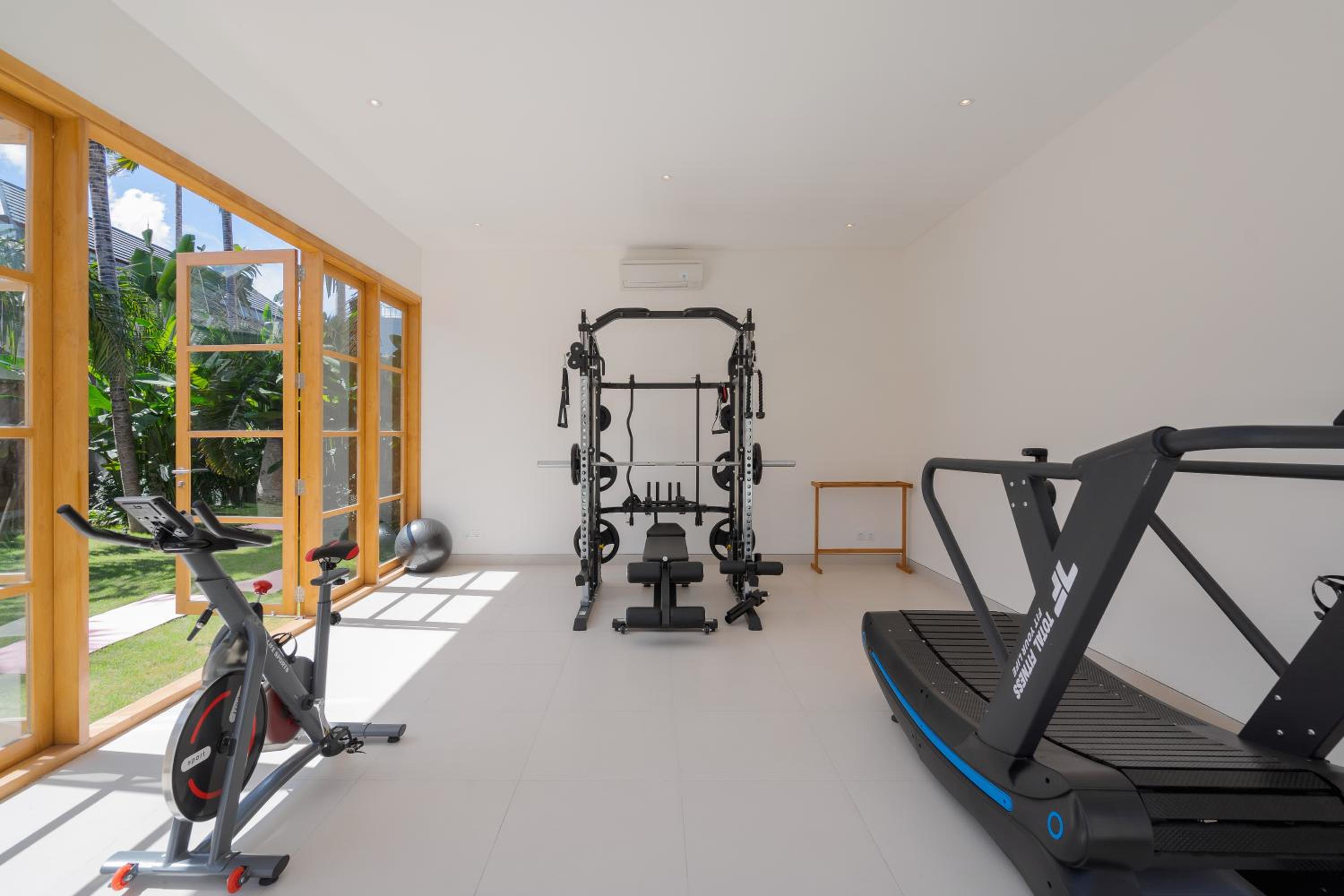 Amenara Estate by LifestyleRetreats view 2