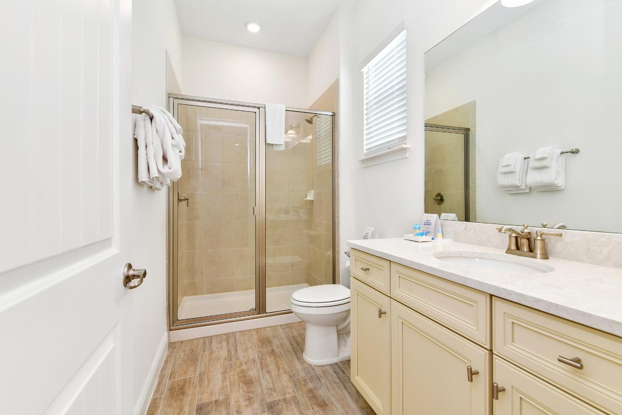 White Sand Cottage With Private Pool Near Disney With Margaritaville Resort & Island H2O Access - 8023Kd