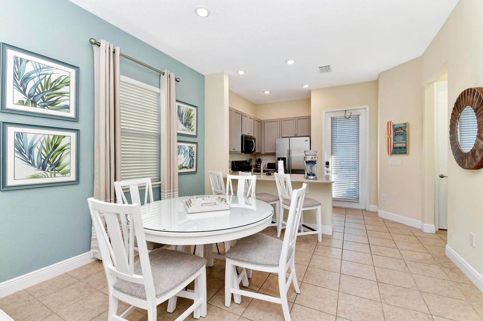 Casa Blanca Cottage With Hot Tub Near Disney With Margaritaville Resort & Island H2O Access - 8032Su