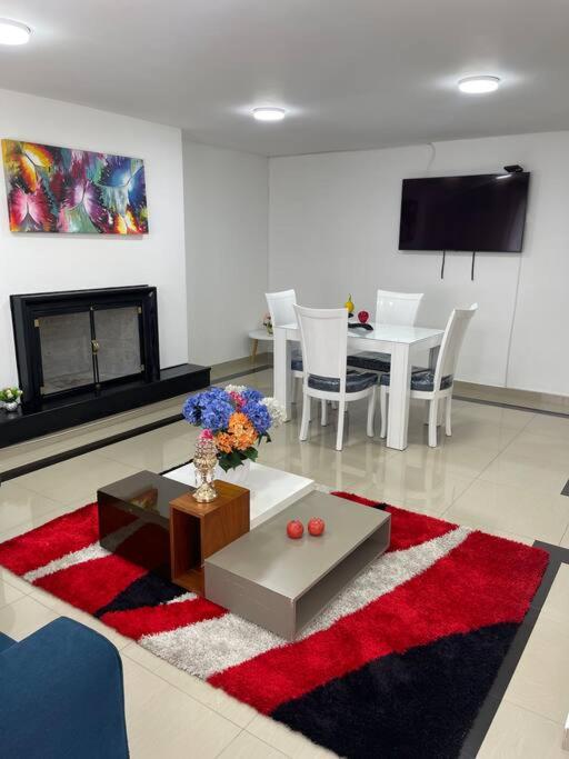 Casa Amplia en Excelente Ubicación Norte de Bogotá
