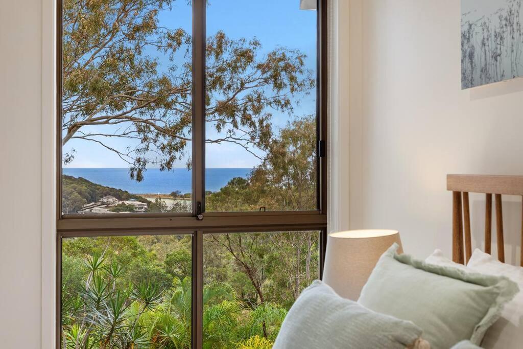 Burleigh Tree House Ocean Views Walk to Creek