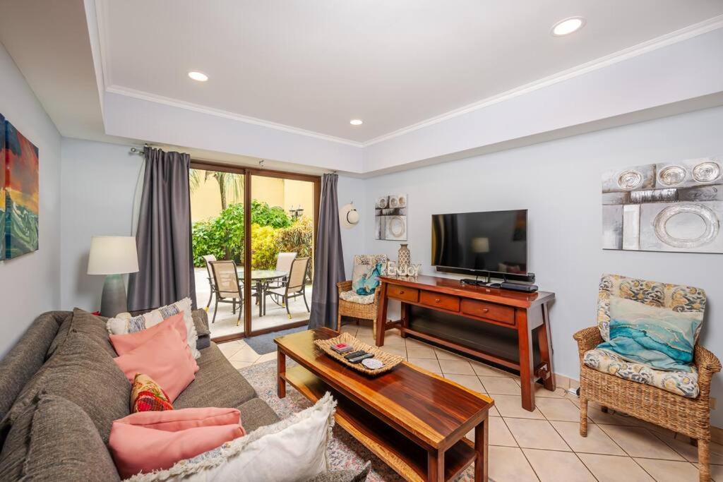 Sunrise 51 Spacious beach condo!