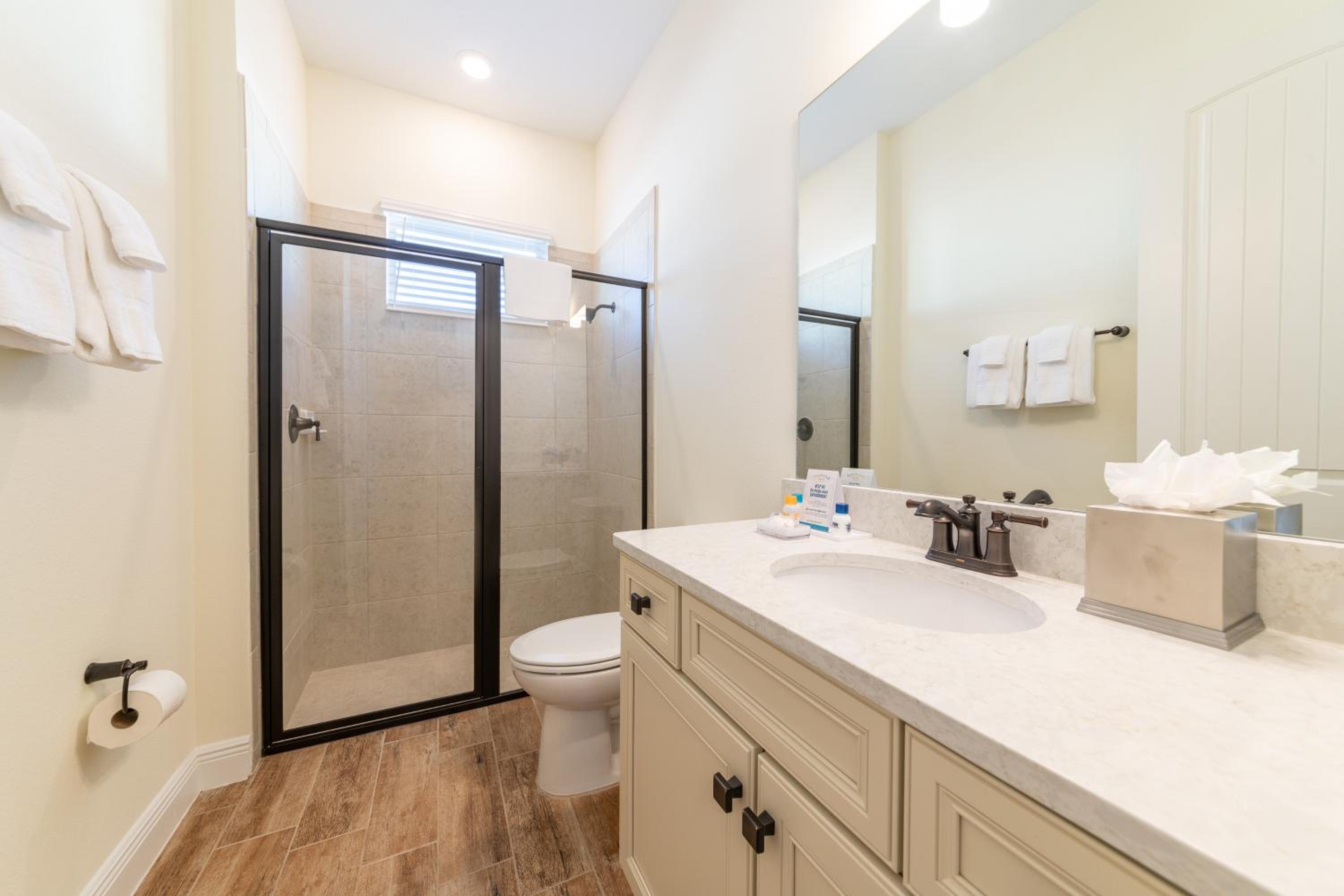 Sunset Cottage Near Disney With Margaritaville Resort & Island H2O Access - 8065Ls