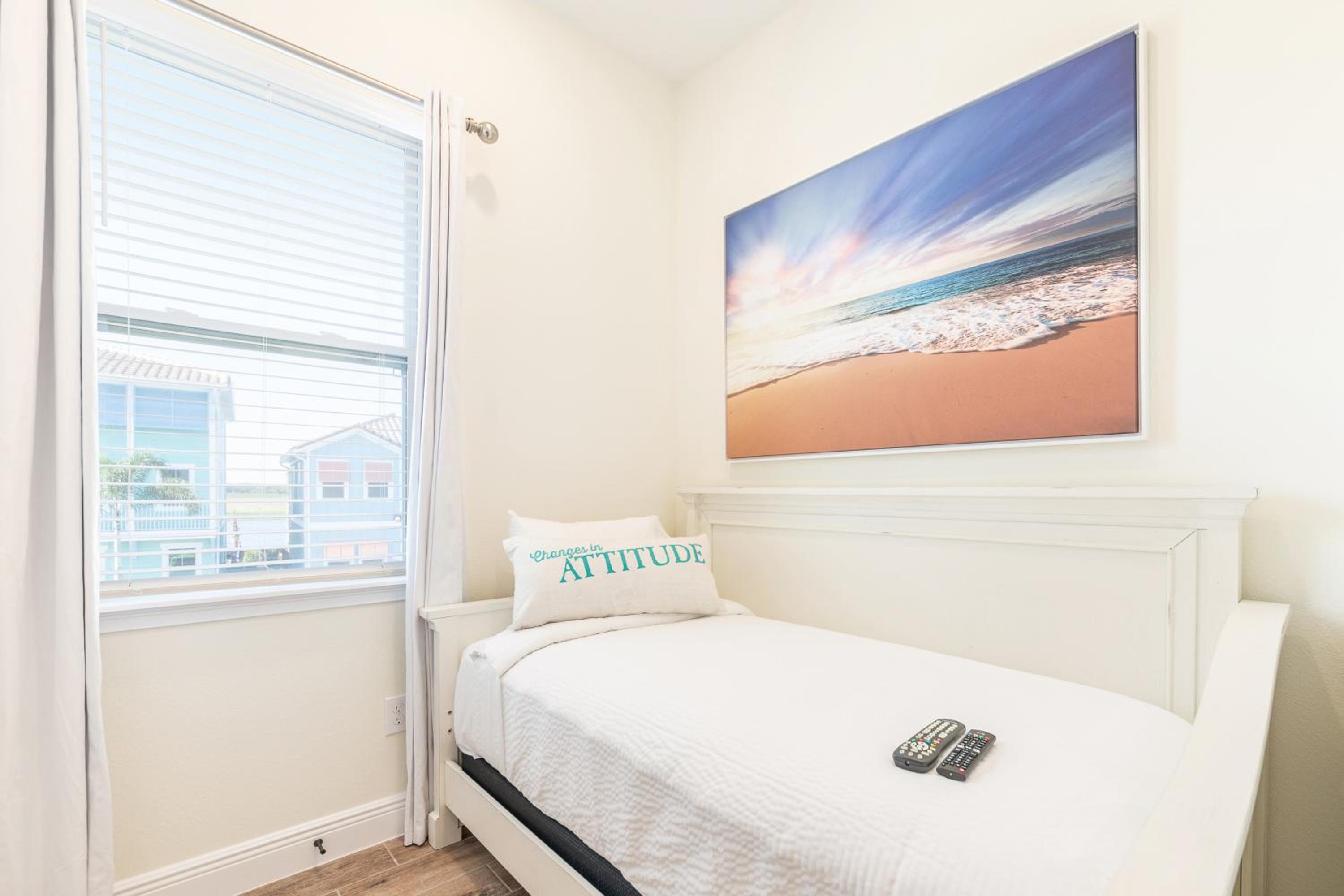 Sunset Cottage Near Disney With Margaritaville Resort & Island H2O Access - 8065Ls