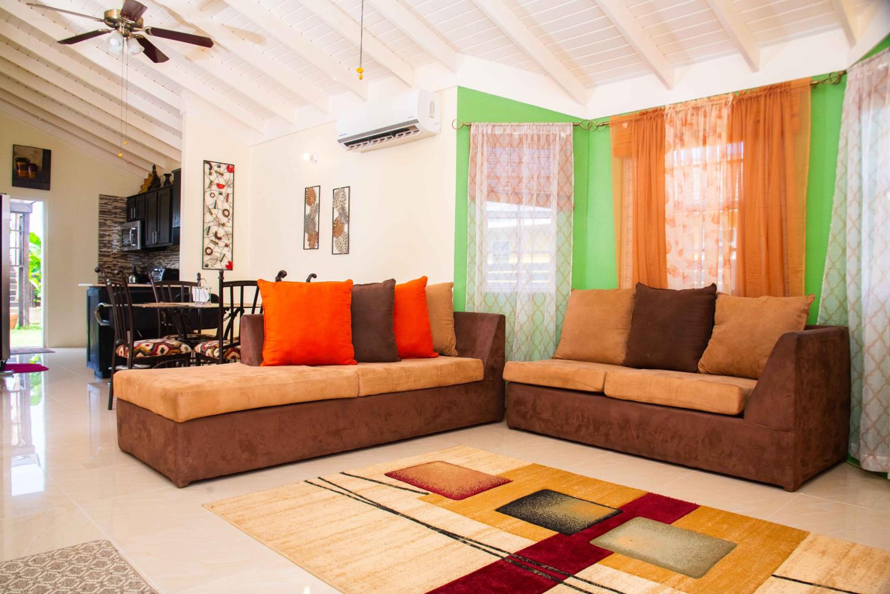 Czar's Romantic Retreat-2 Bedroom Home and Pool view 5