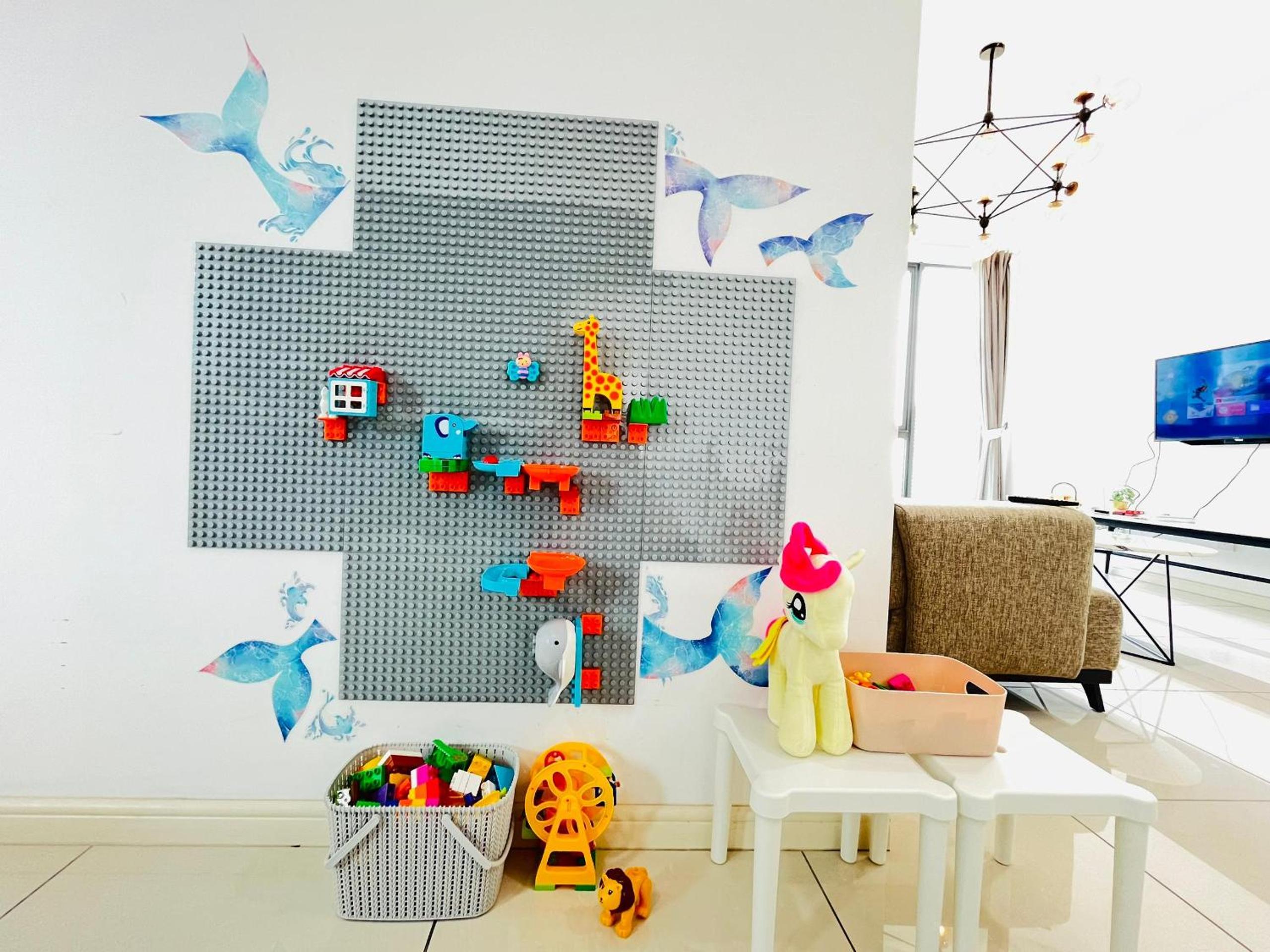 ELYSIA-Legoland-QFamilySuite-WaterDispenser