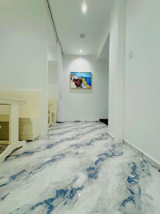 Santorini Ampang - Crystal Hillside Homestay photo 5