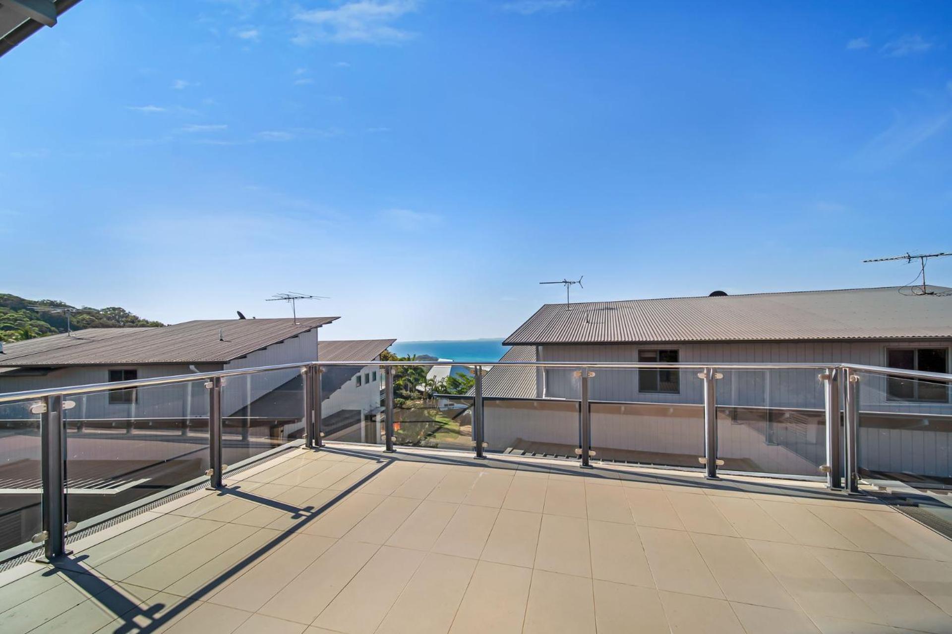 Warragi 5 by Discover Stradbroke - pool