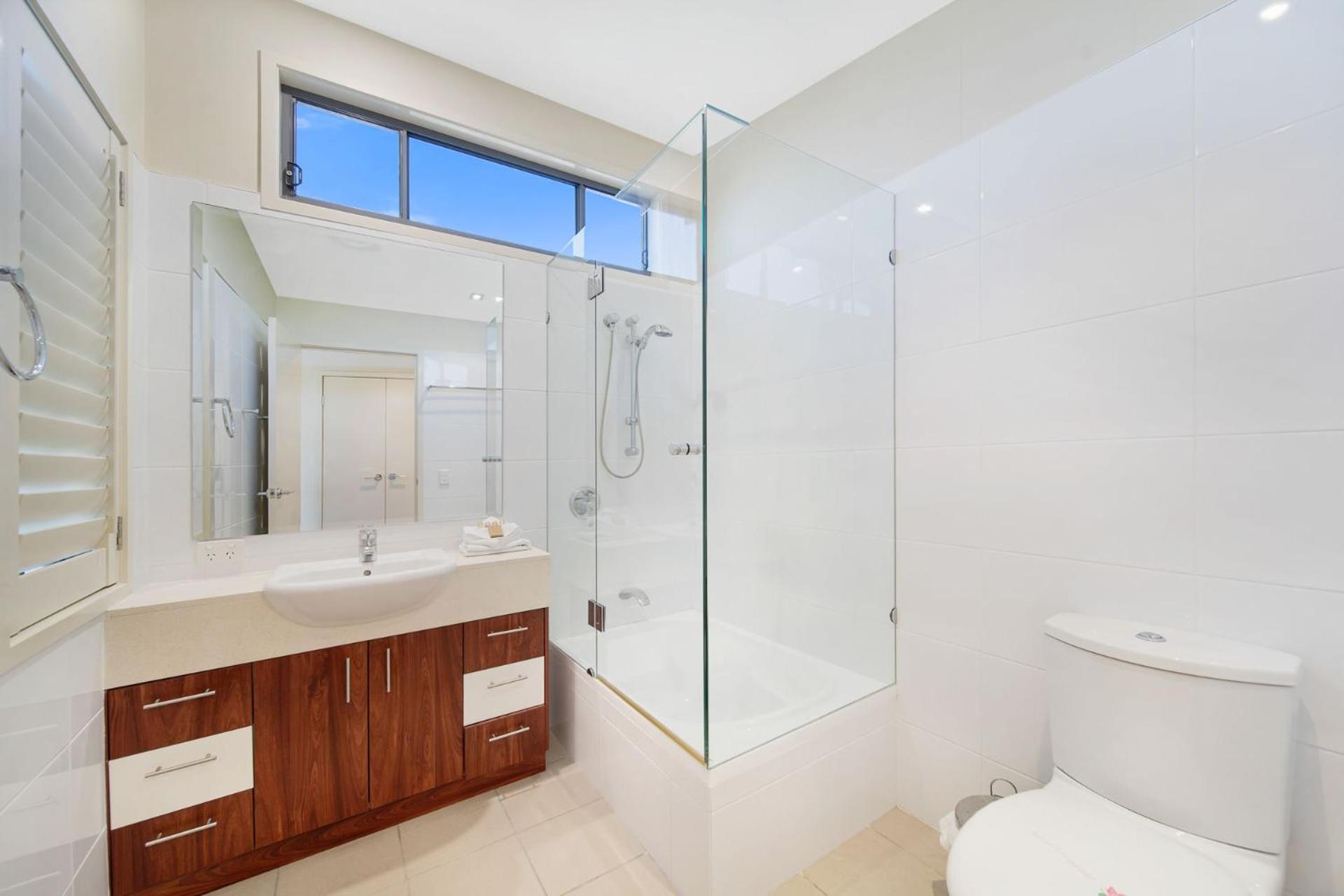 Warragi 5 by Discover Stradbroke - pool