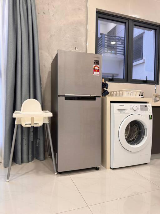 Unblocked Sea & City Views FOC Netflix Access and Youtube Premium 3Beds3Bath 6-11pax