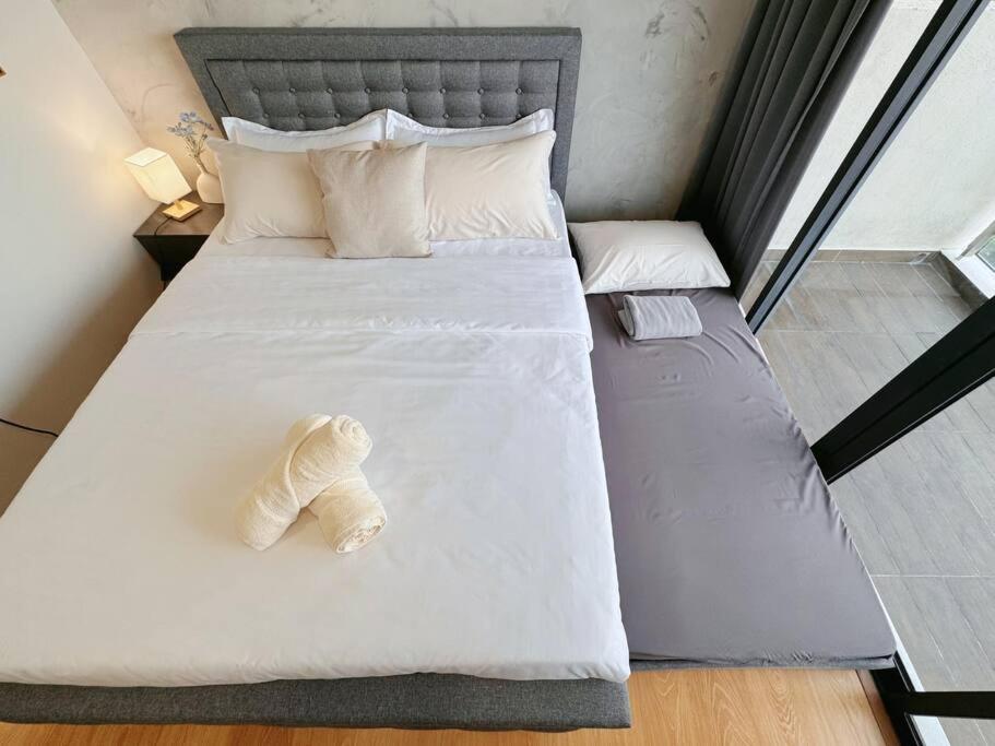 Unblocked Sea & City Views FOC Netflix Access and Youtube Premium 3Beds3Bath 6-11pax