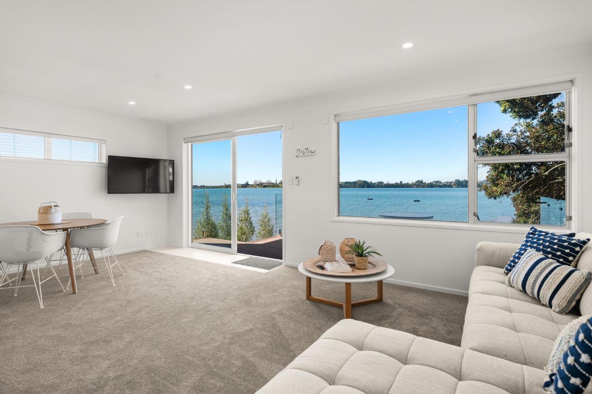 Harbour View Motel and Waterfront Apartments