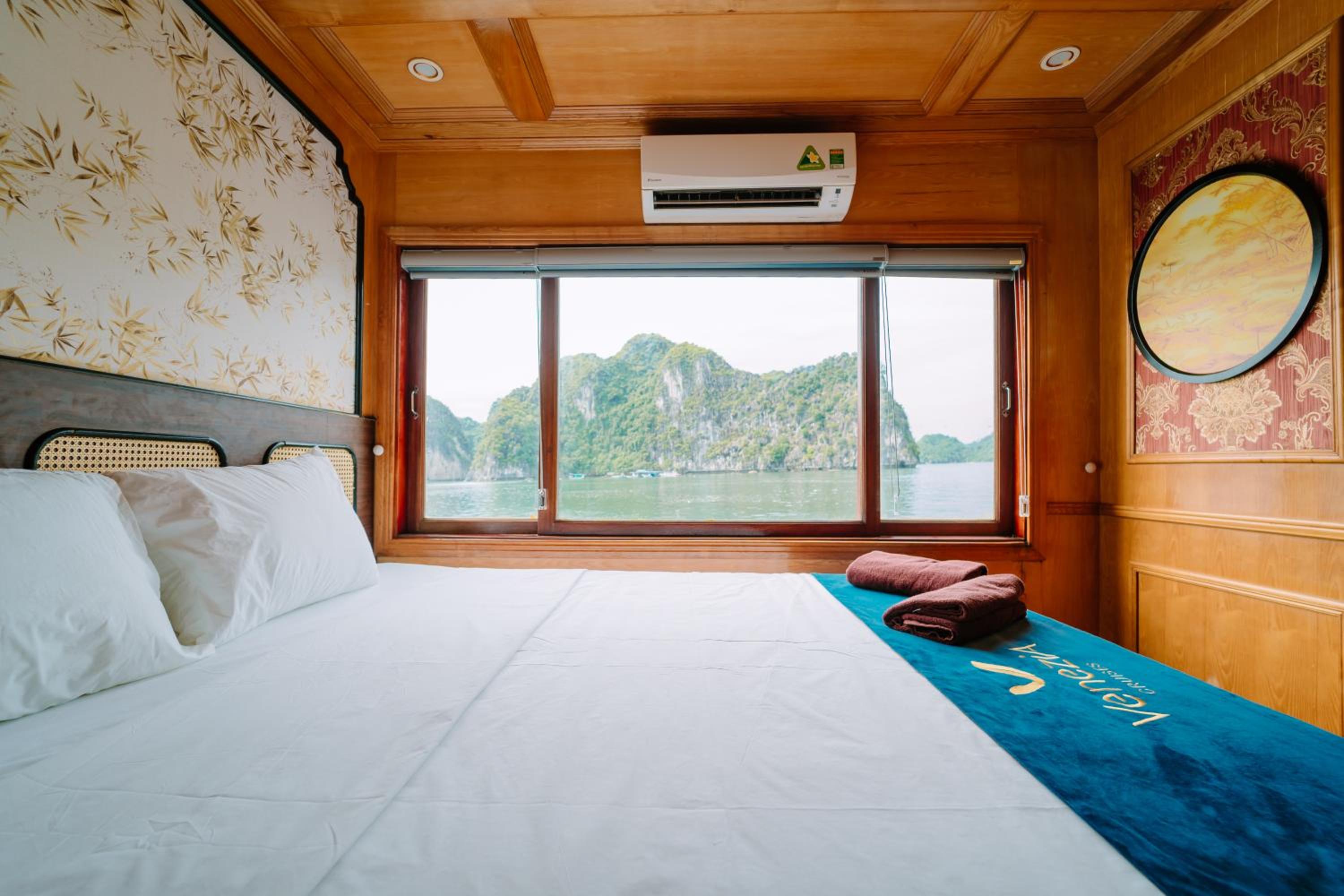 Venezia Boutique Cruises - Catba island