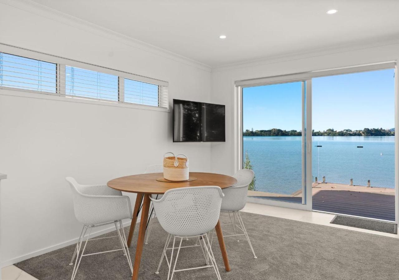 Harbour View Motel and Waterfront Apartments