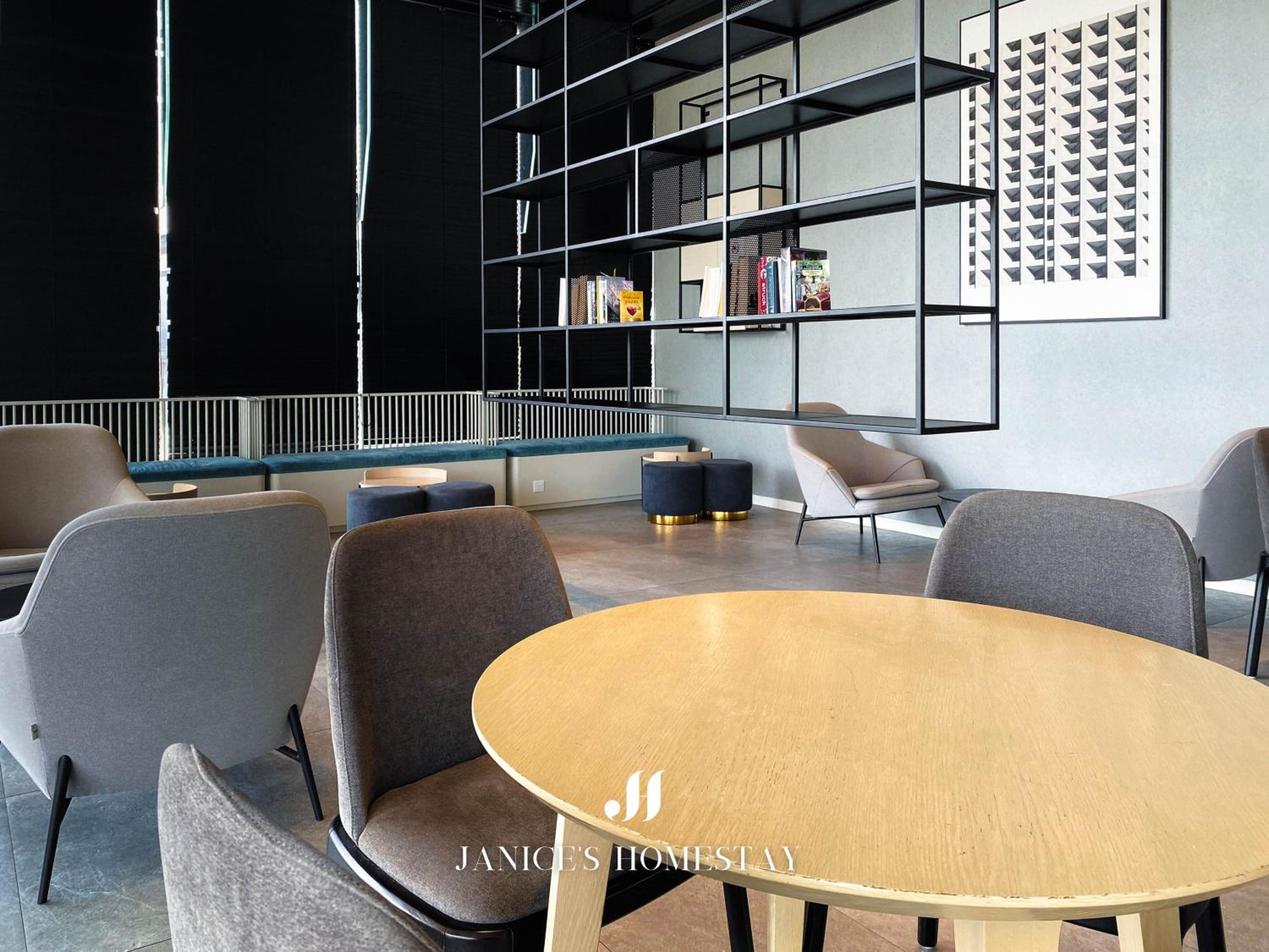 Continew Residence by Janice's Homestay