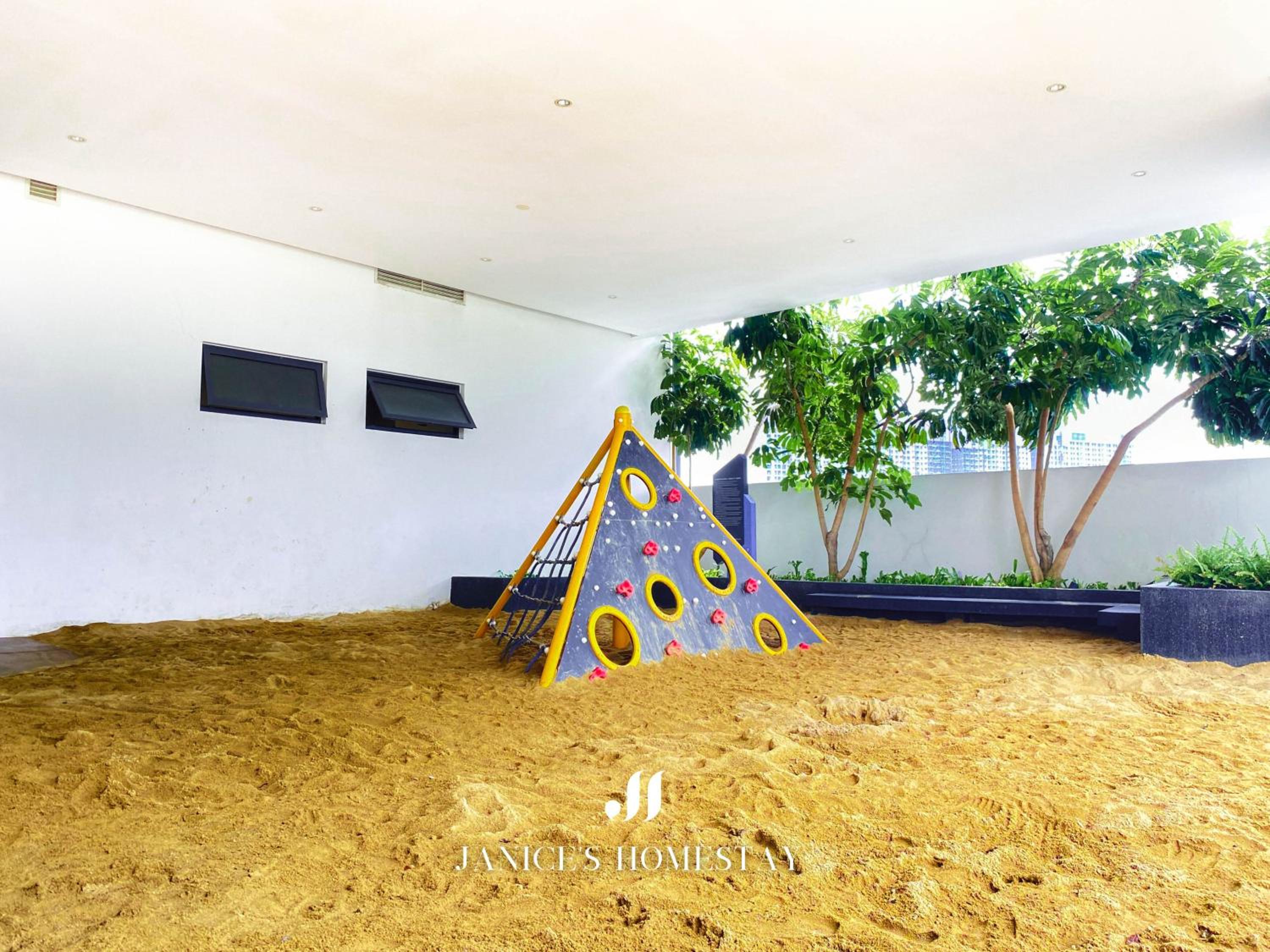 Continew Residence by Janice's Homestay