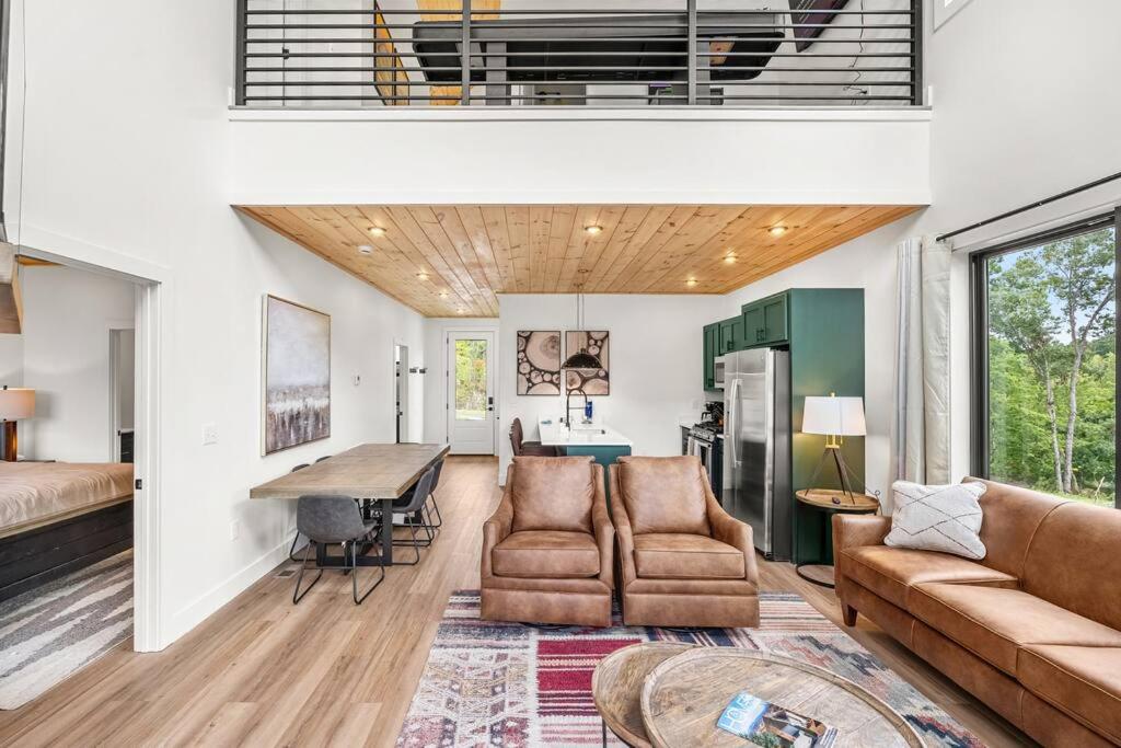 Modern Alpine Retreat