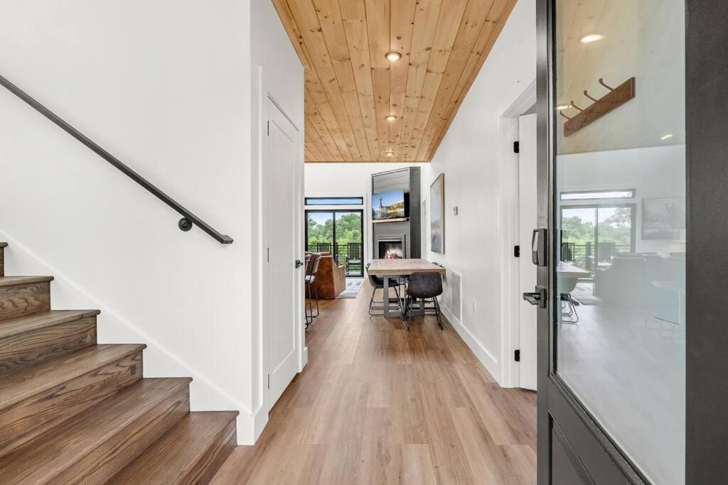 Modern Alpine Retreat