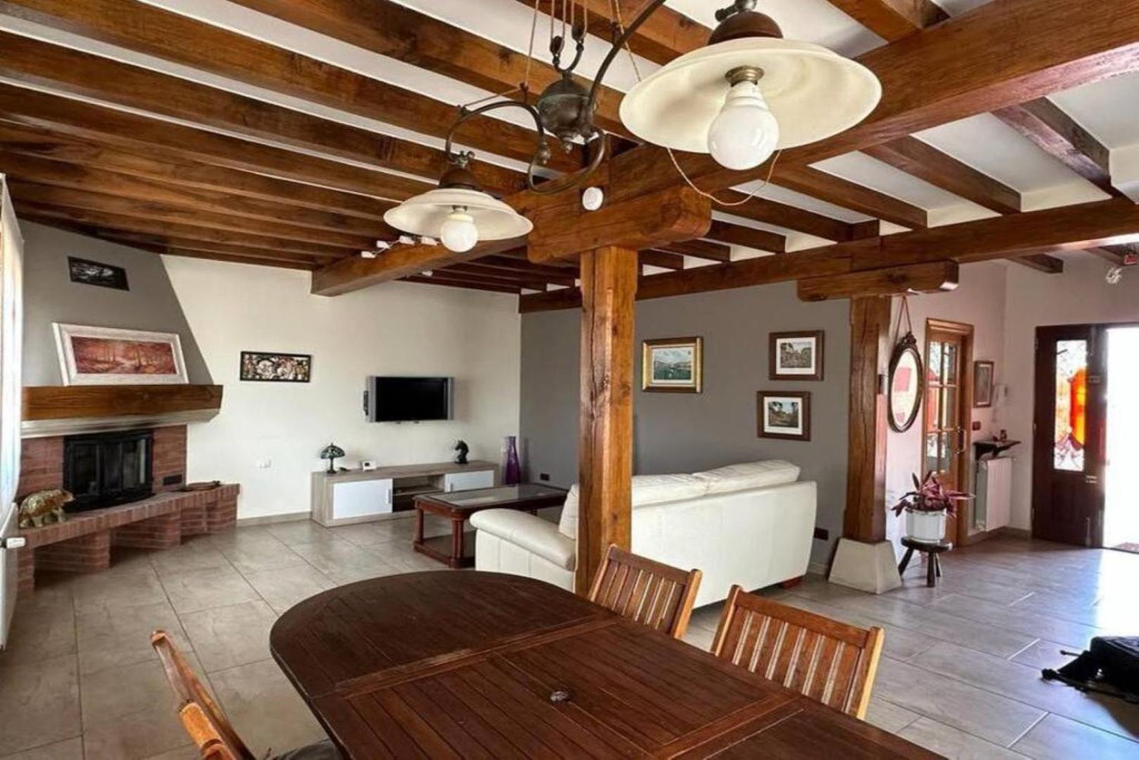 Casa con jacuzzi