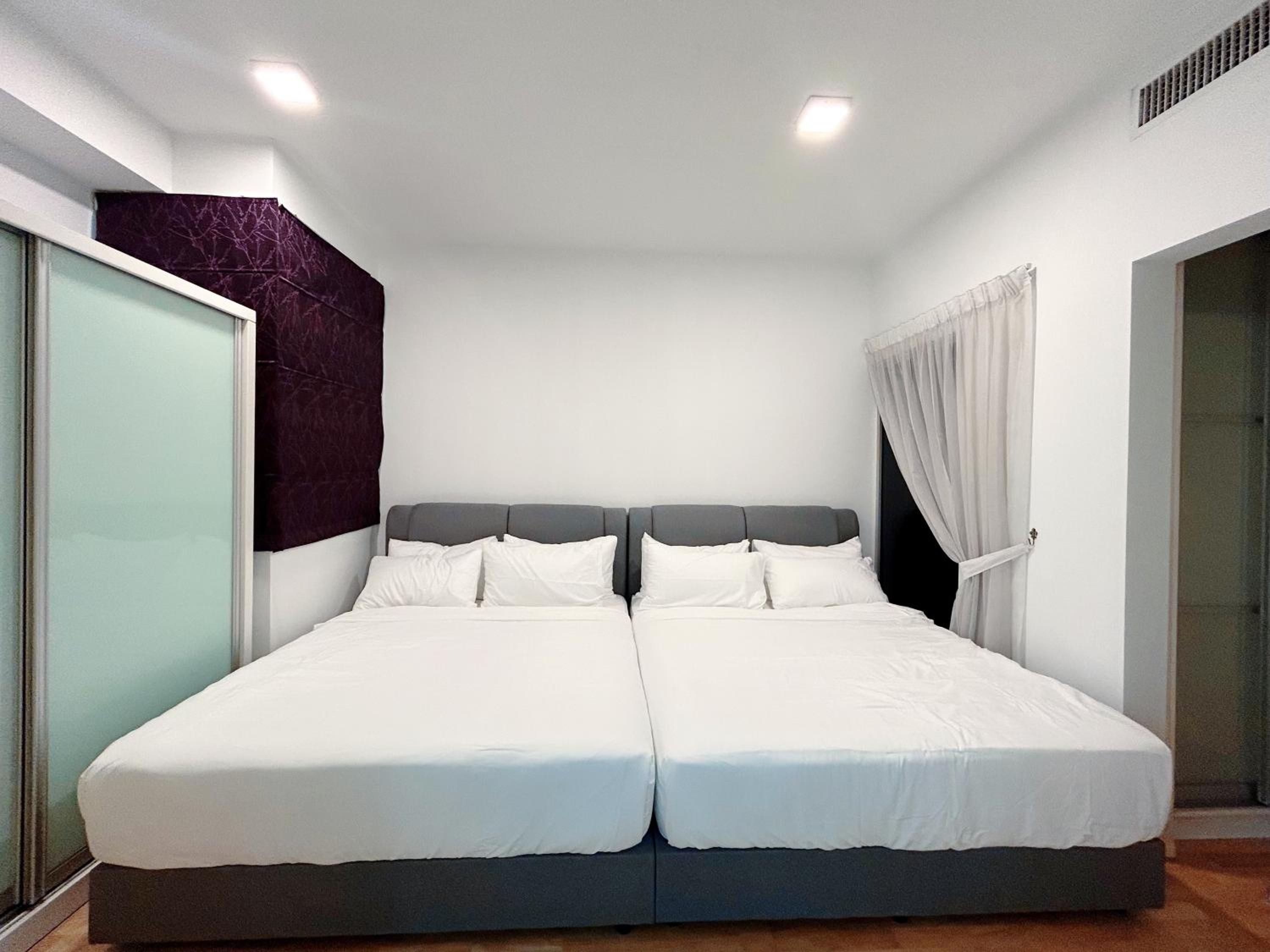 Solaris Dutamas by Manhattan Group