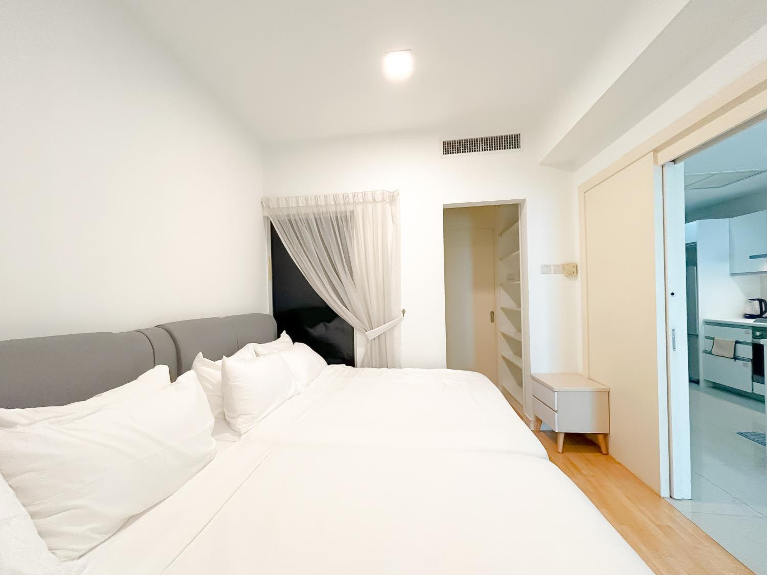Solaris Dutamas by Manhattan Group