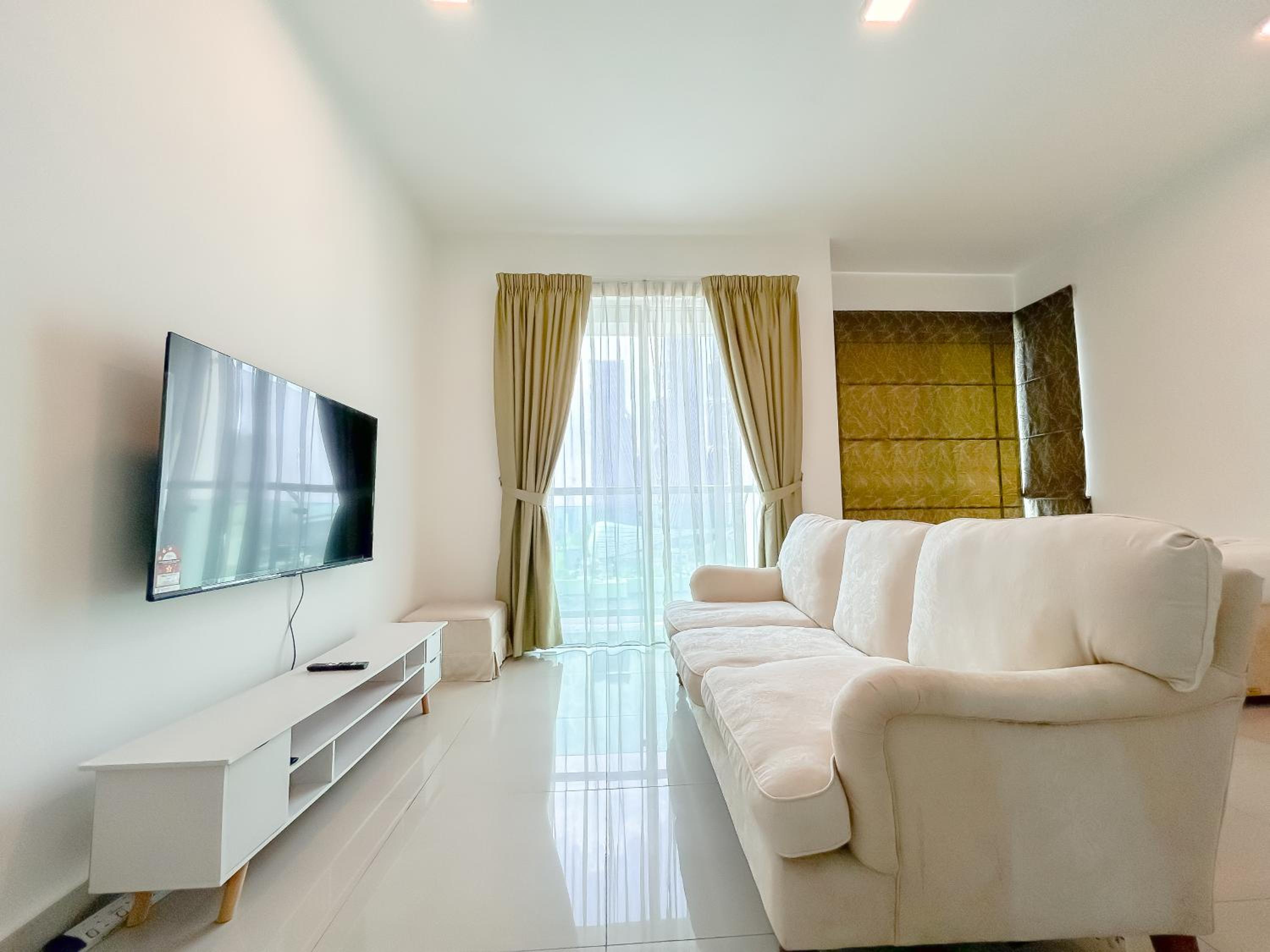 Solaris Dutamas by Manhattan Group