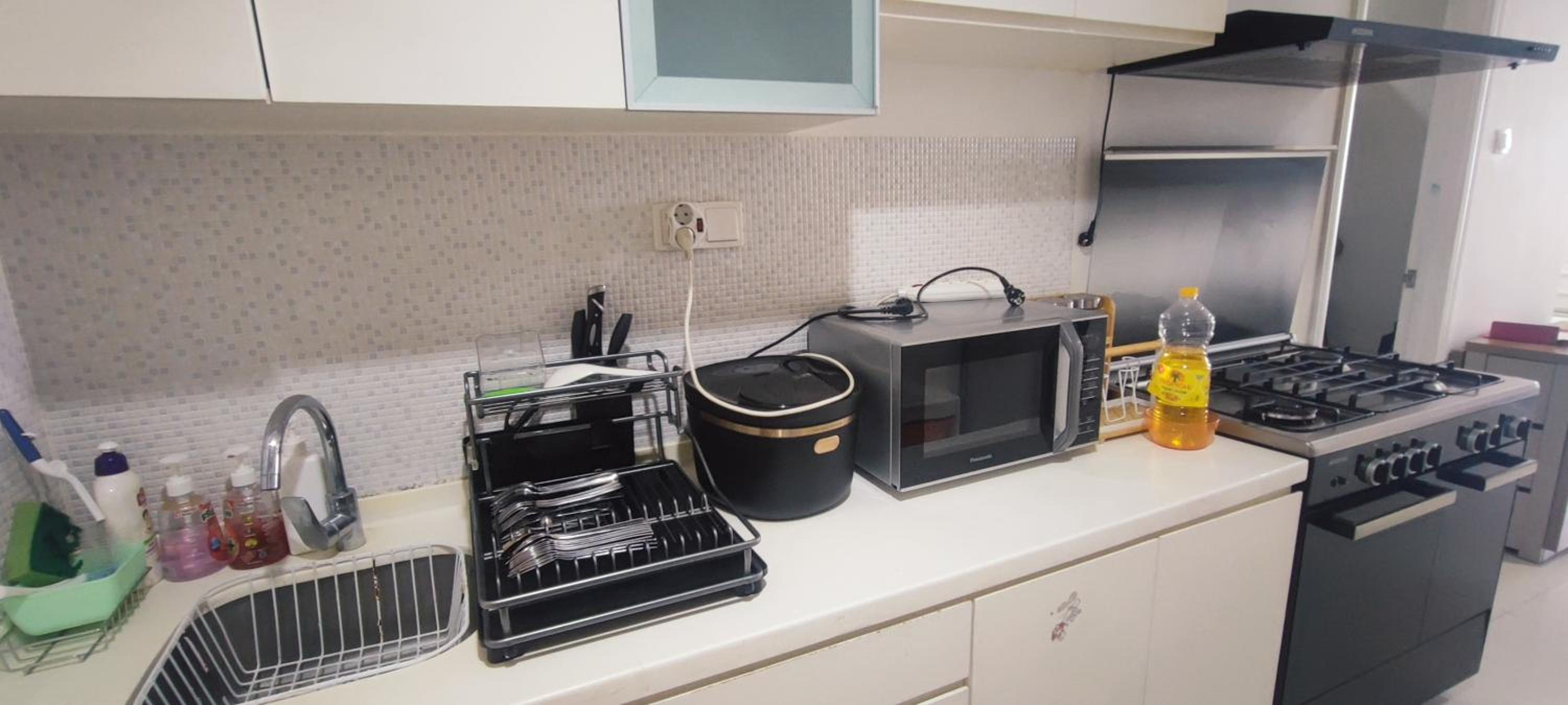 Grand & Spacious - 3BR Family Retreat! view 4