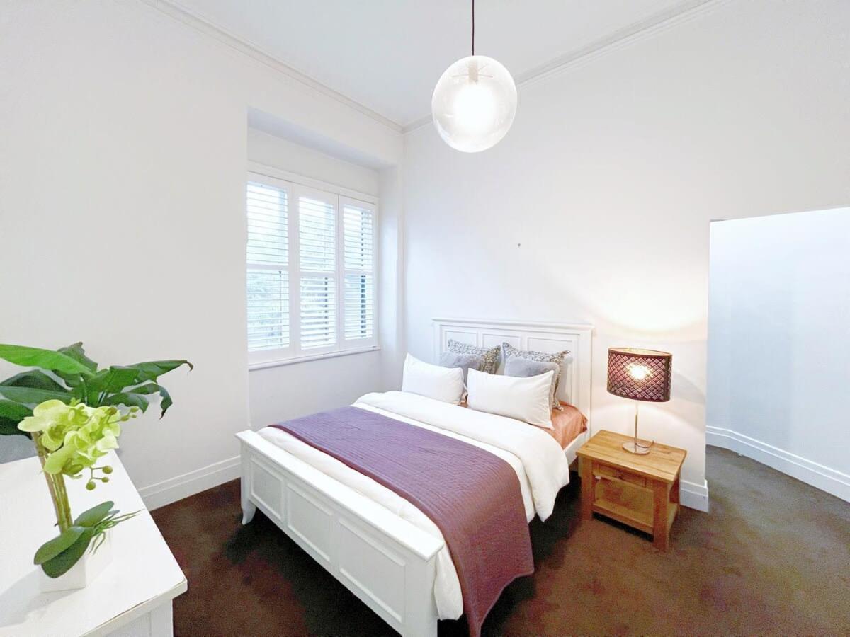 Camberwell Holiday Home With Pool