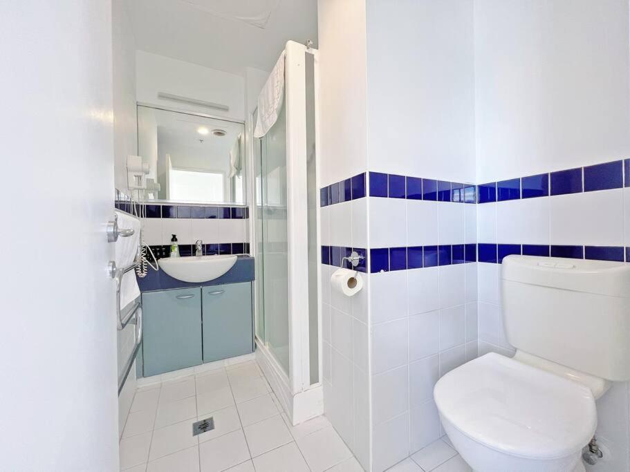 Within Walking Distance - Ideal for AU&AUT Student view 2