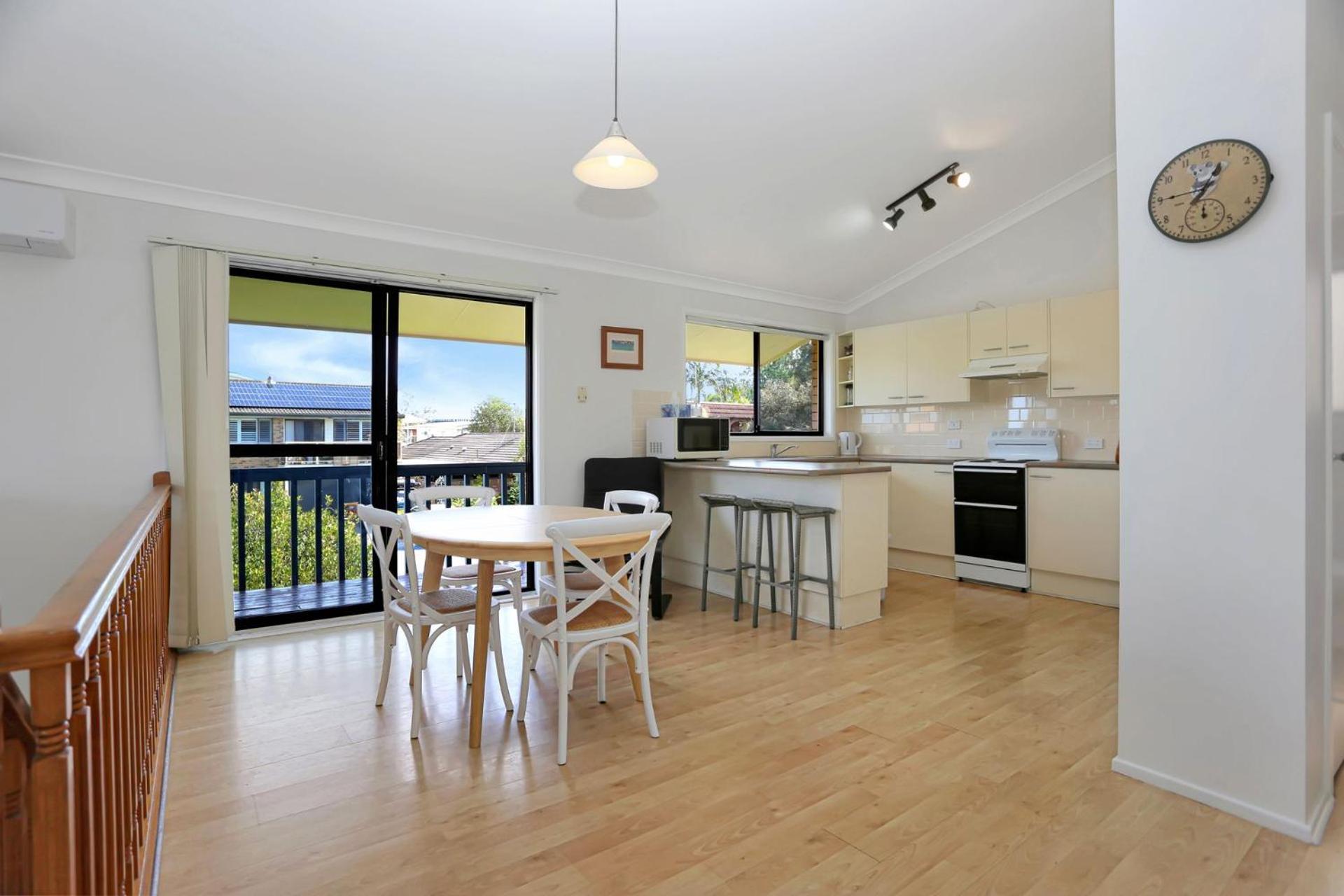 Pet Friendly on Pelican Close to Myall River