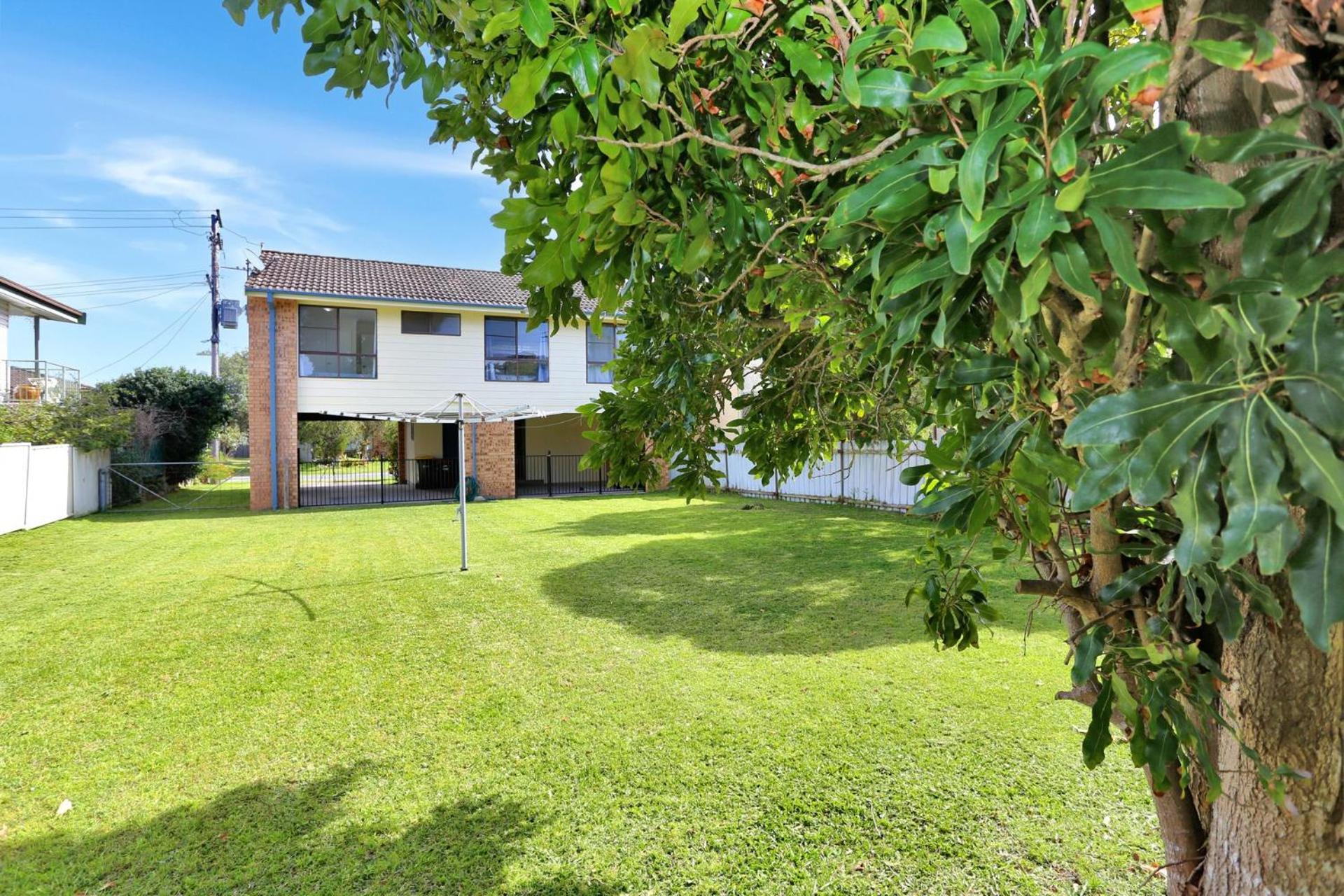 Pet Friendly on Pelican Close to Myall River