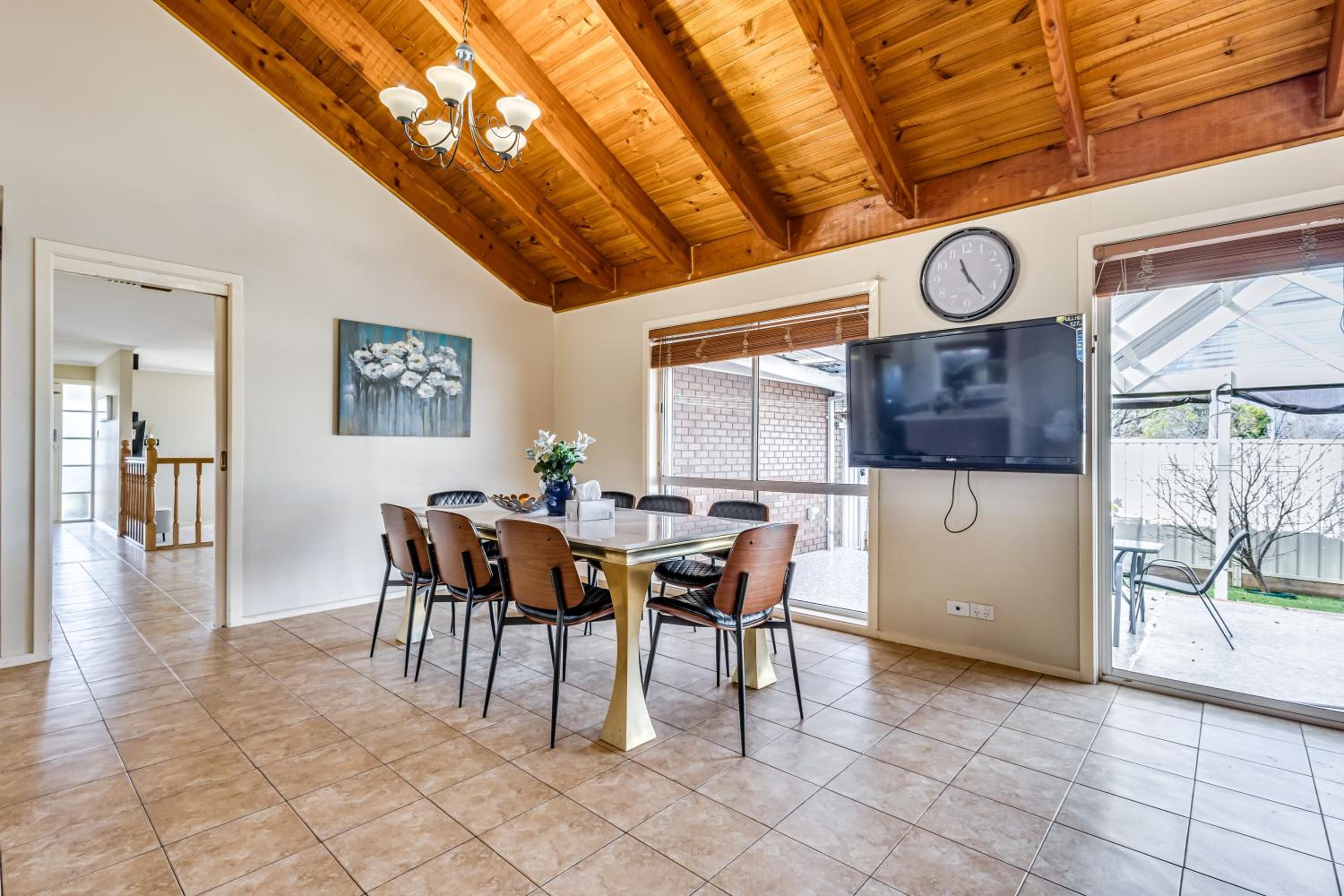 StayAU Tranquil 4BR Lakeside Retreat in Seabrook