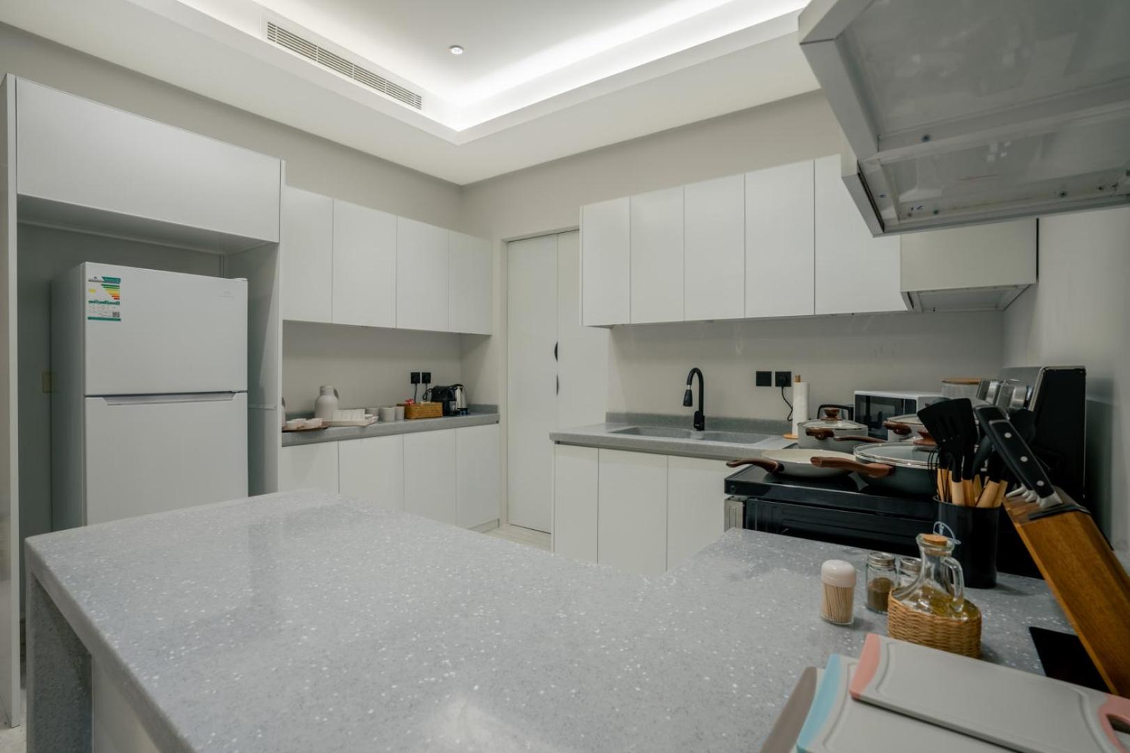 Layali Properties - Boho Oasis 3BR Apt - Convention and Exhibition Center