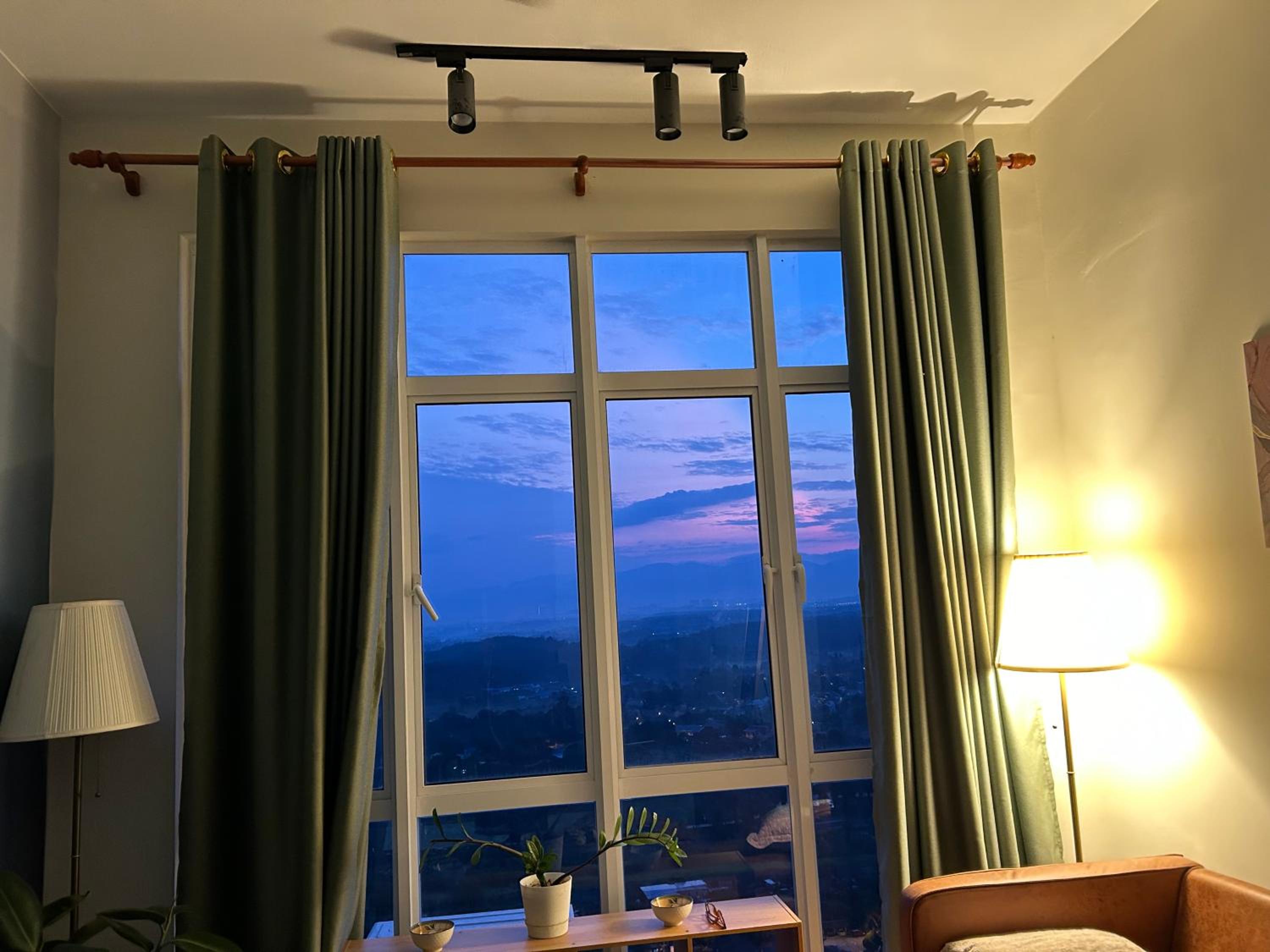Lovely Luxury Hillview photo 7