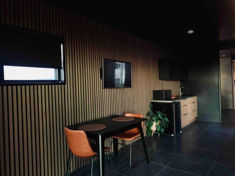 Weyland Shipping Container Home in Venus Bay, South Australia