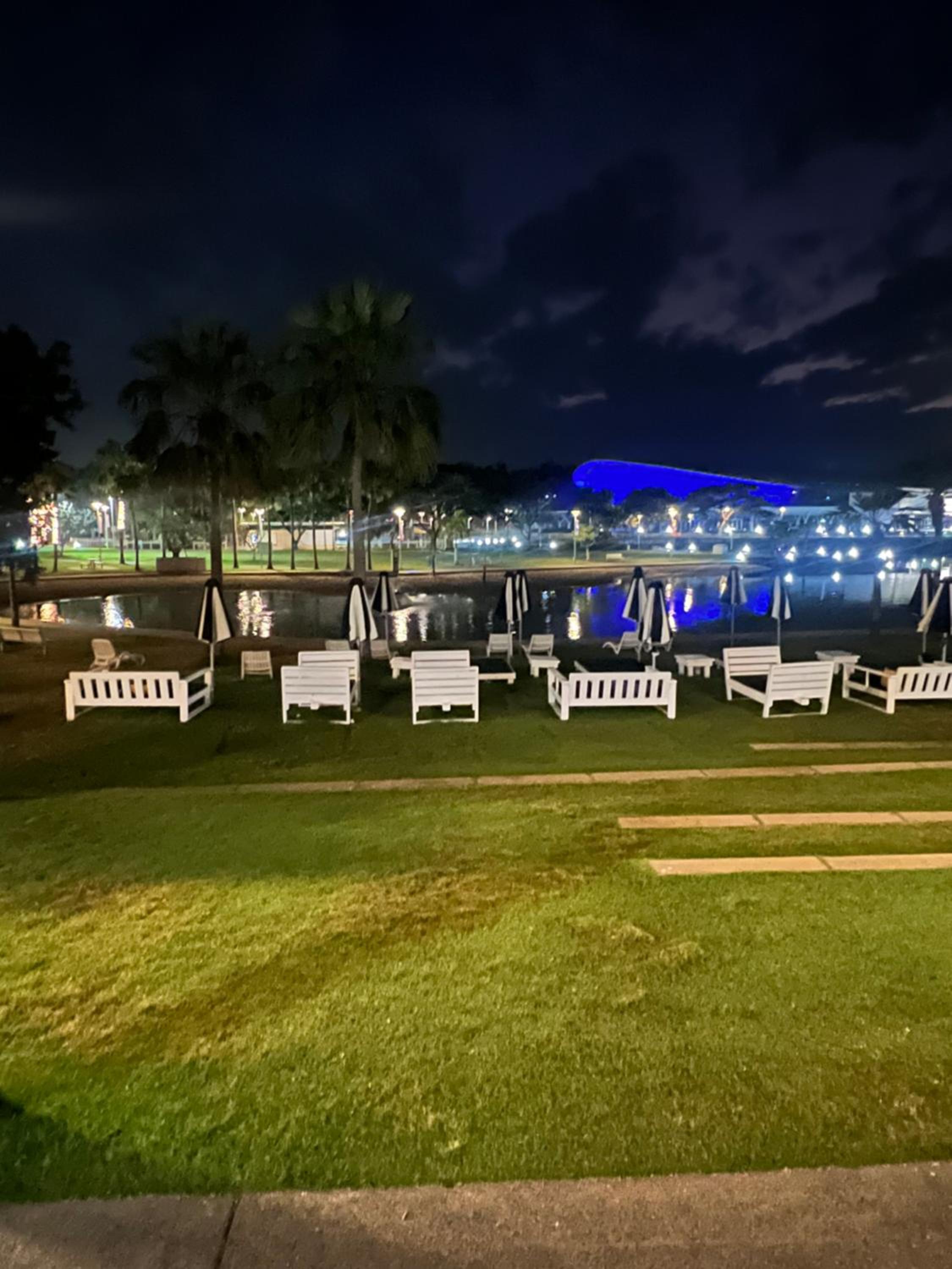 Luxury Waterfront Stay 1bdr (breathtaking Views)