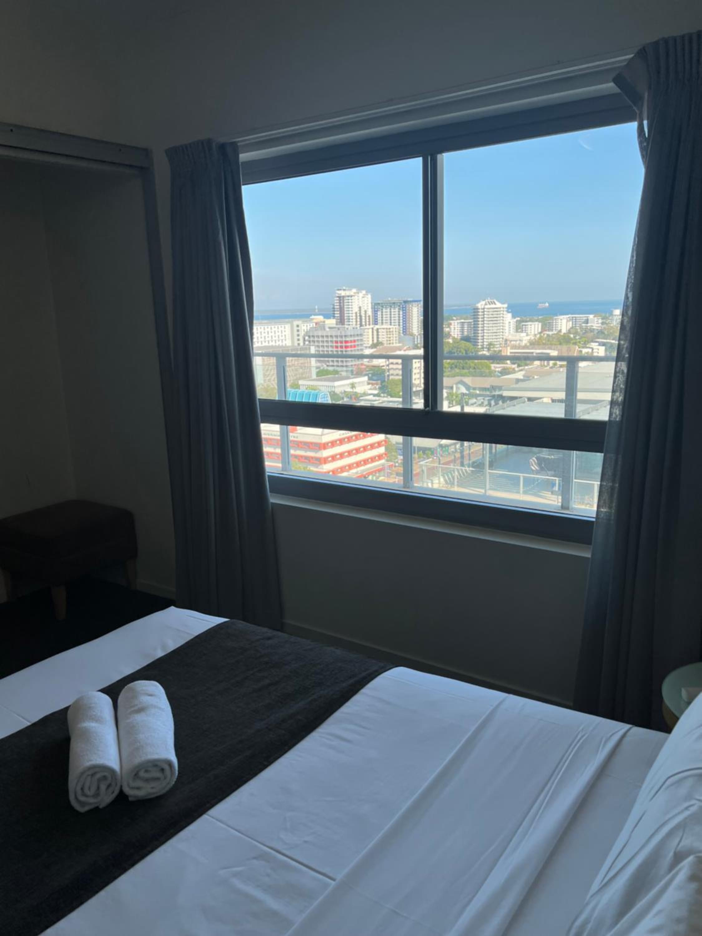 Pandanas 15th floor (Water, City & Sunset views)