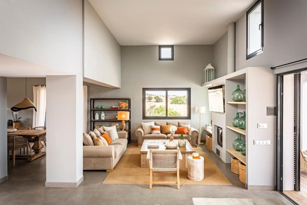 Villa Charming House