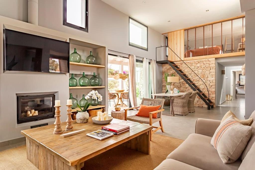 Villa Charming House