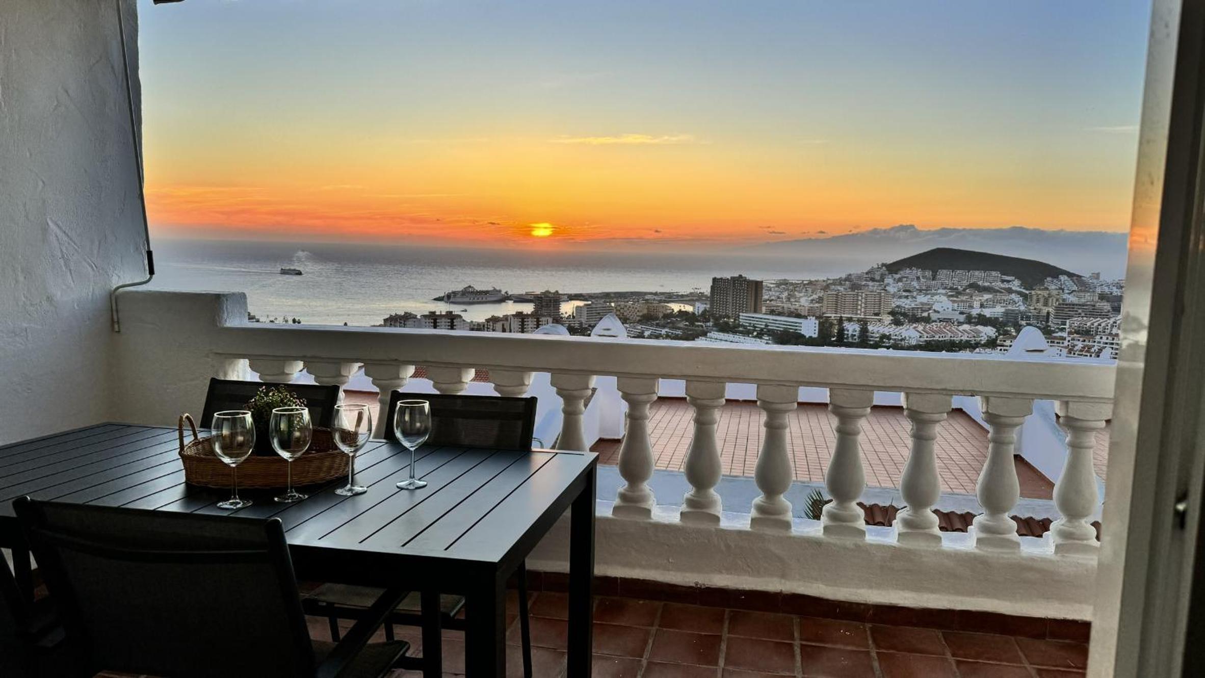 Amazing Los Cristianos Panoramatic View Home