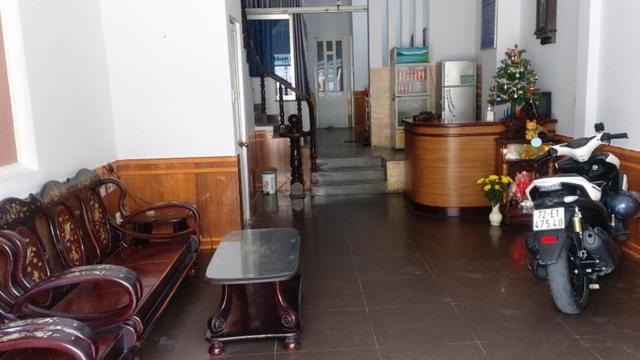 Photo 9