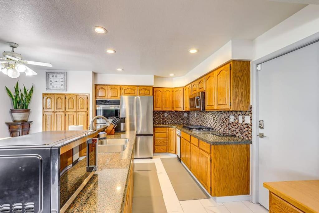 Sanctuary-5BR Home for Extended Stays & Family Comfort view 3